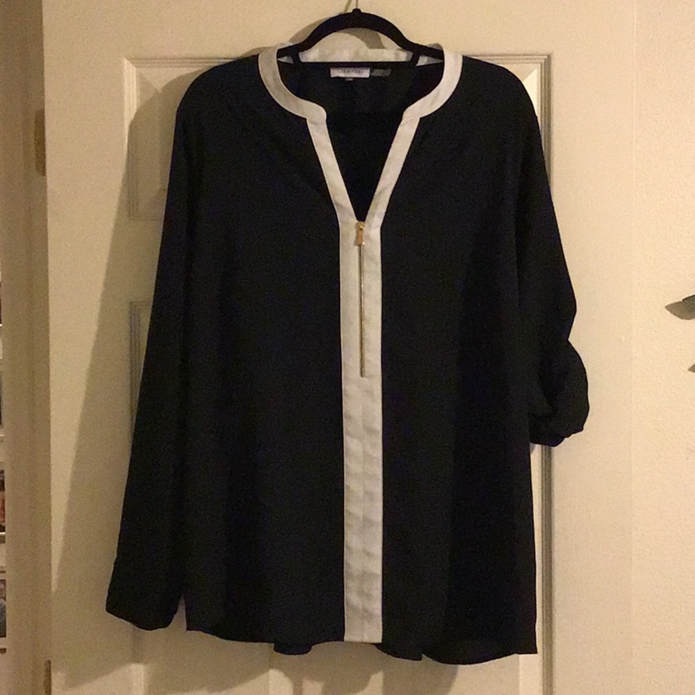 Calvin Klein 2X black and white blouse
